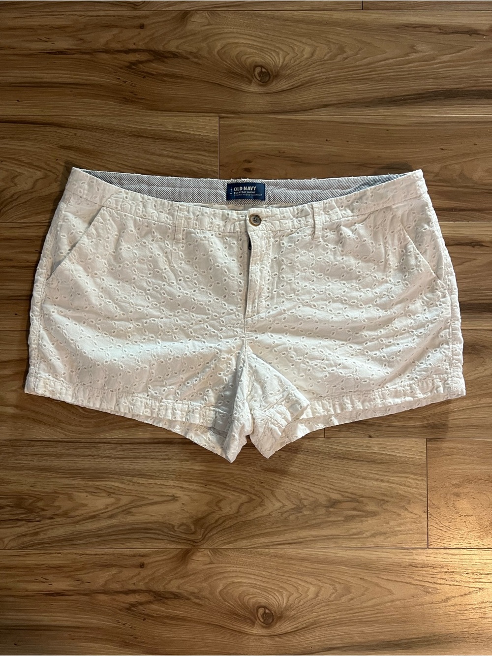 Old Navy White Eyelet Cotton Bermuda Shorts